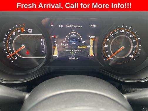 Black Clearcoat 2024 Jeep Gladiator Mojave