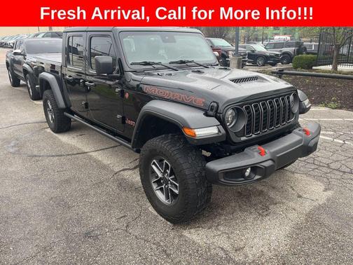 Black Clearcoat 2024 Jeep Gladiator Mojave