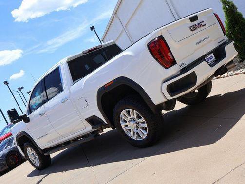 Summit White 2022 GMC Sierra 2500 Denali