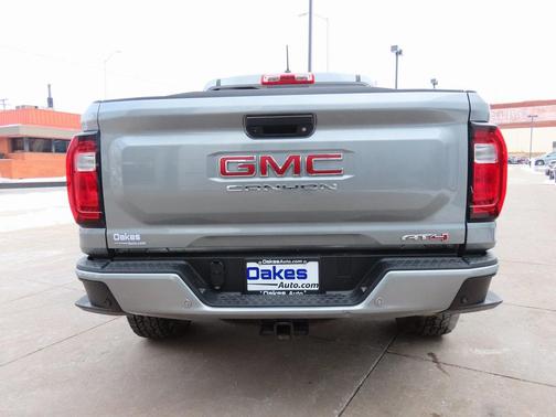 2024 GMC Canyon AT4