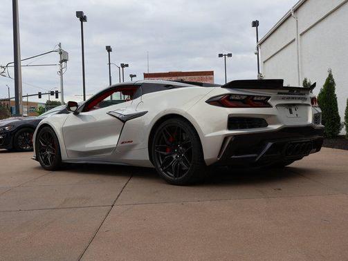 Silver Flare Metallic 2024 Chevrolet Corvette Z06