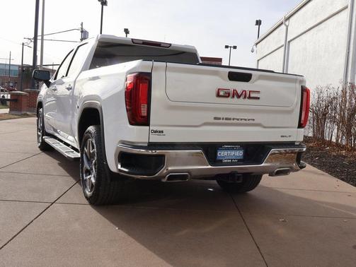 2022 GMC Sierra 1500 SLT