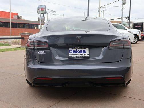 2022 Tesla Model S Base