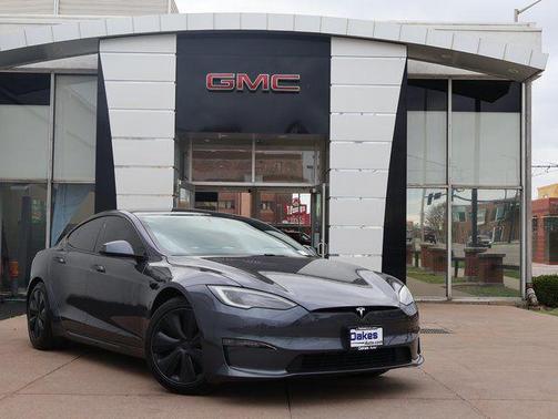 2022 Tesla Model S Base