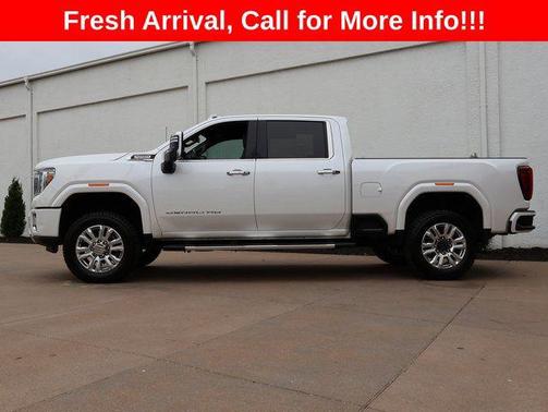 White Frost Tricoat 2023 GMC Sierra 2500 Denali