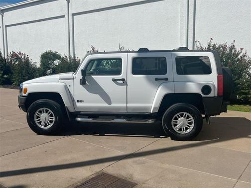 2008 Hummer H3 Base