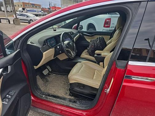 2016 Tesla Model X P90D