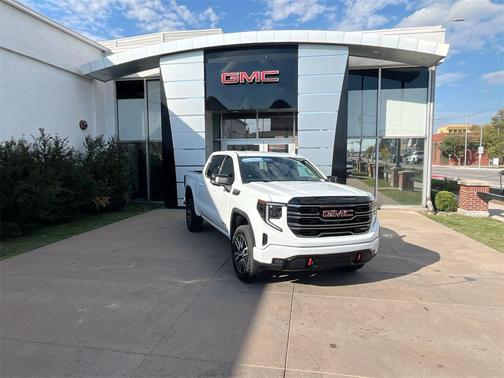 2025 GMC Sierra 1500 AT4