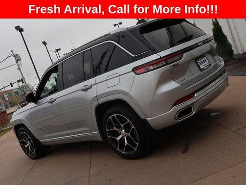 2023 Jeep Grand Cherokee Summit