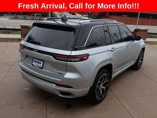 2023 Jeep Grand Cherokee Summit