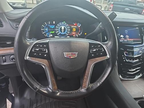 2017 Cadillac Escalade Luxury