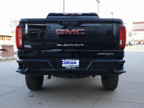 2023 GMC Sierra 1500 AT4X