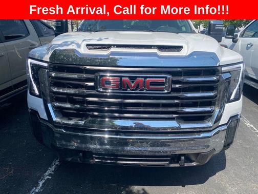 Summit White 2025 GMC Sierra 2500 SLT