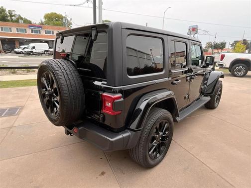 2022 Jeep Wrangler Unlimited 4xe Sahara