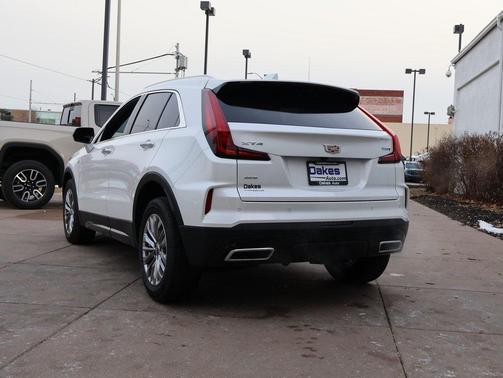 2024 Cadillac XT4 Premium Luxury