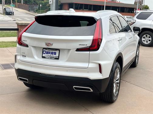 2024 Cadillac XT4 Premium Luxury