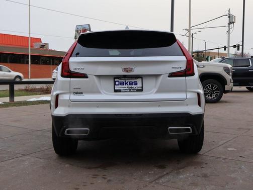 2024 Cadillac XT4 Premium Luxury