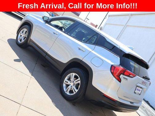 Quicksilver Metallic 2018 GMC Terrain SLE