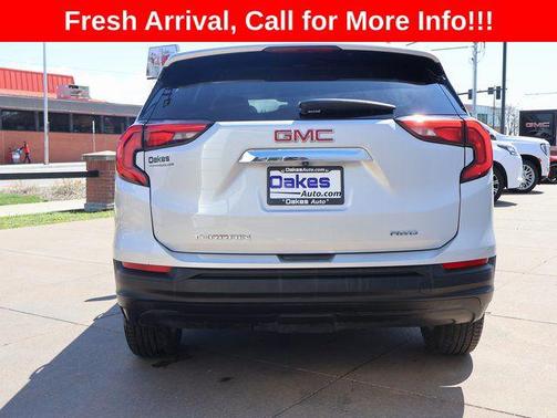 Quicksilver Metallic 2018 GMC Terrain SLE