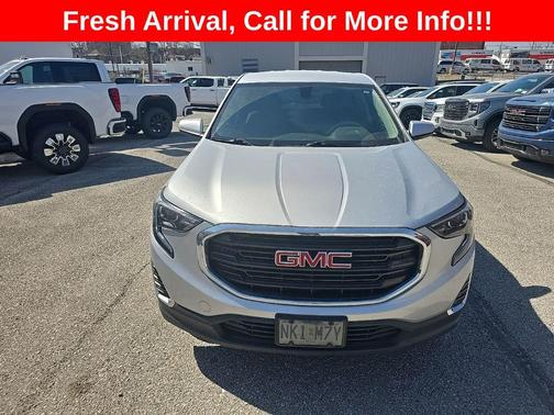 Quicksilver Metallic 2018 GMC Terrain SLE