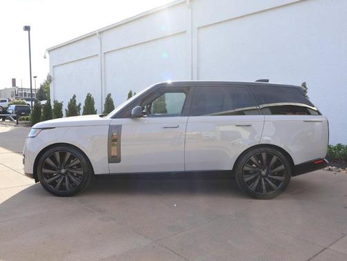 Borasco Gray Metallic 2023 Land Rover Range Rover SV