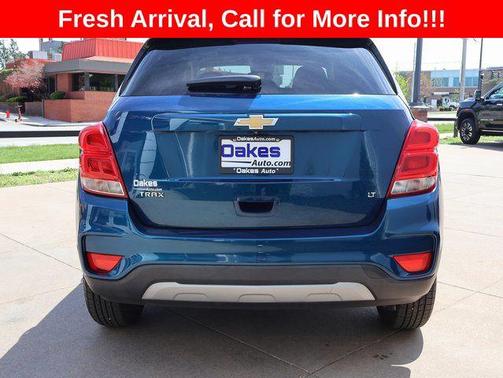 Pacific Blue Metallic 2020 Chevrolet Trax LT