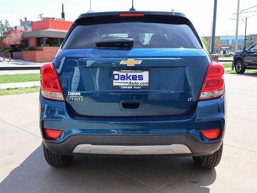Pacific Blue Metallic 2020 Chevrolet Trax LT
