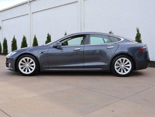 Silver Metallic 2018 Tesla Model S 75D