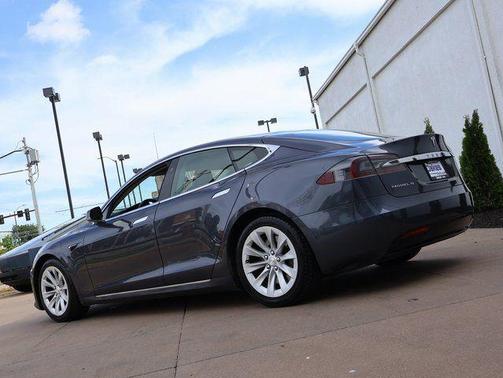 Silver Metallic 2018 Tesla Model S 75D