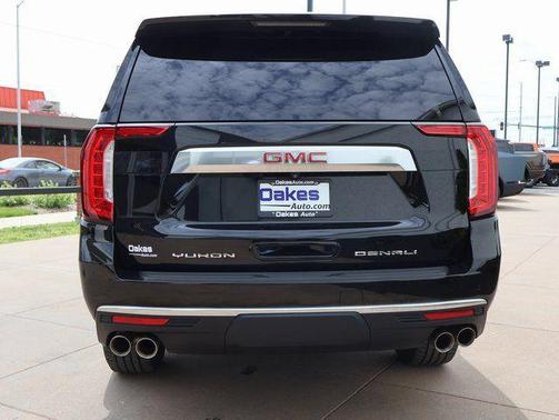 Onyx Black 2022 GMC Yukon XL Denali