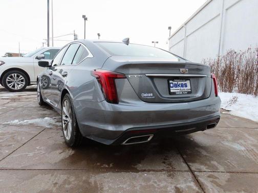 2022 Cadillac CT5 Premium Luxury