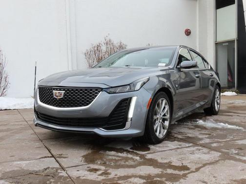 2022 Cadillac CT5 Premium Luxury