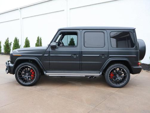 MANUFAKTUR Night Black Magno 2022 Mercedes-Benz AMG G 63 4MATIC