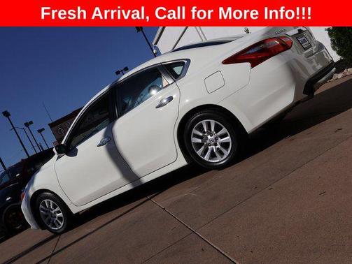 Glacier White 2017 Nissan Altima 2.5 S