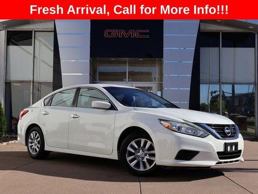 Glacier White 2017 Nissan Altima 2.5 S