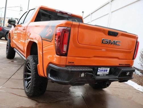 2025 GMC Sierra 1500 AT4