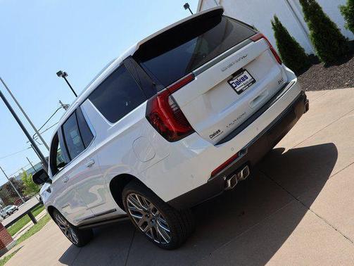 Glacier White Tricoat 2026 GMC Yukon Denali Ultimate