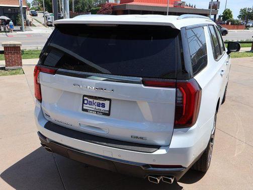 Glacier White Tricoat 2026 GMC Yukon Denali Ultimate