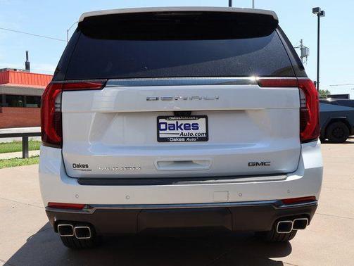 Glacier White Tricoat 2026 GMC Yukon Denali Ultimate