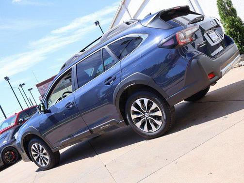 Cosmic Blue Pearl 2025 Subaru Outback Limited