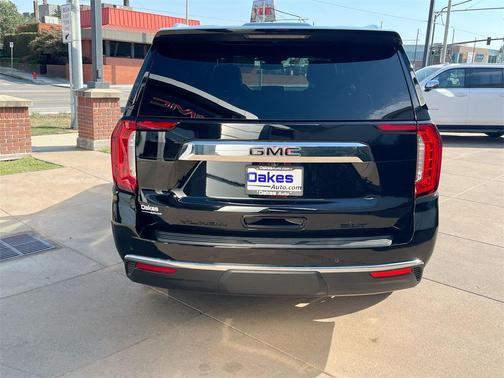 2024 GMC Yukon SLT