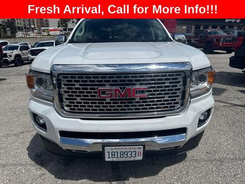 Summit White 2017 GMC Canyon Denali