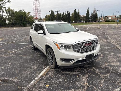 2019 GMC Acadia Denali