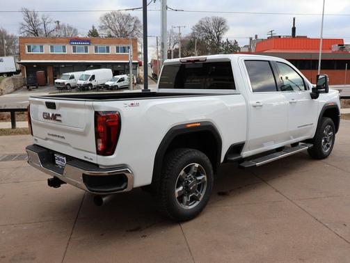 2026 GMC Sierra 2500 SLE