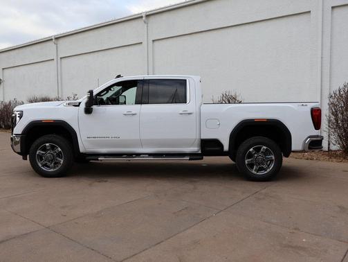 2026 GMC Sierra 2500 SLE