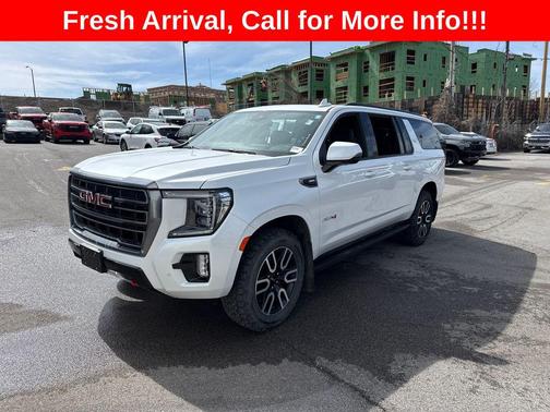 2023 GMC Yukon XL 4WD AT4