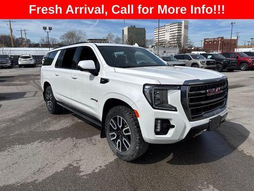 2023 GMC Yukon XL 4WD AT4