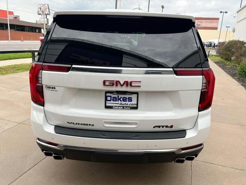 2025 GMC Yukon XL 4WD AT4