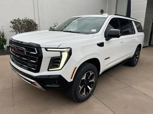 2025 GMC Yukon XL 4WD AT4
