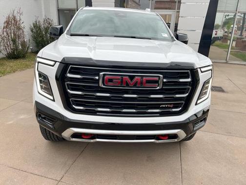 2025 GMC Yukon XL 4WD AT4